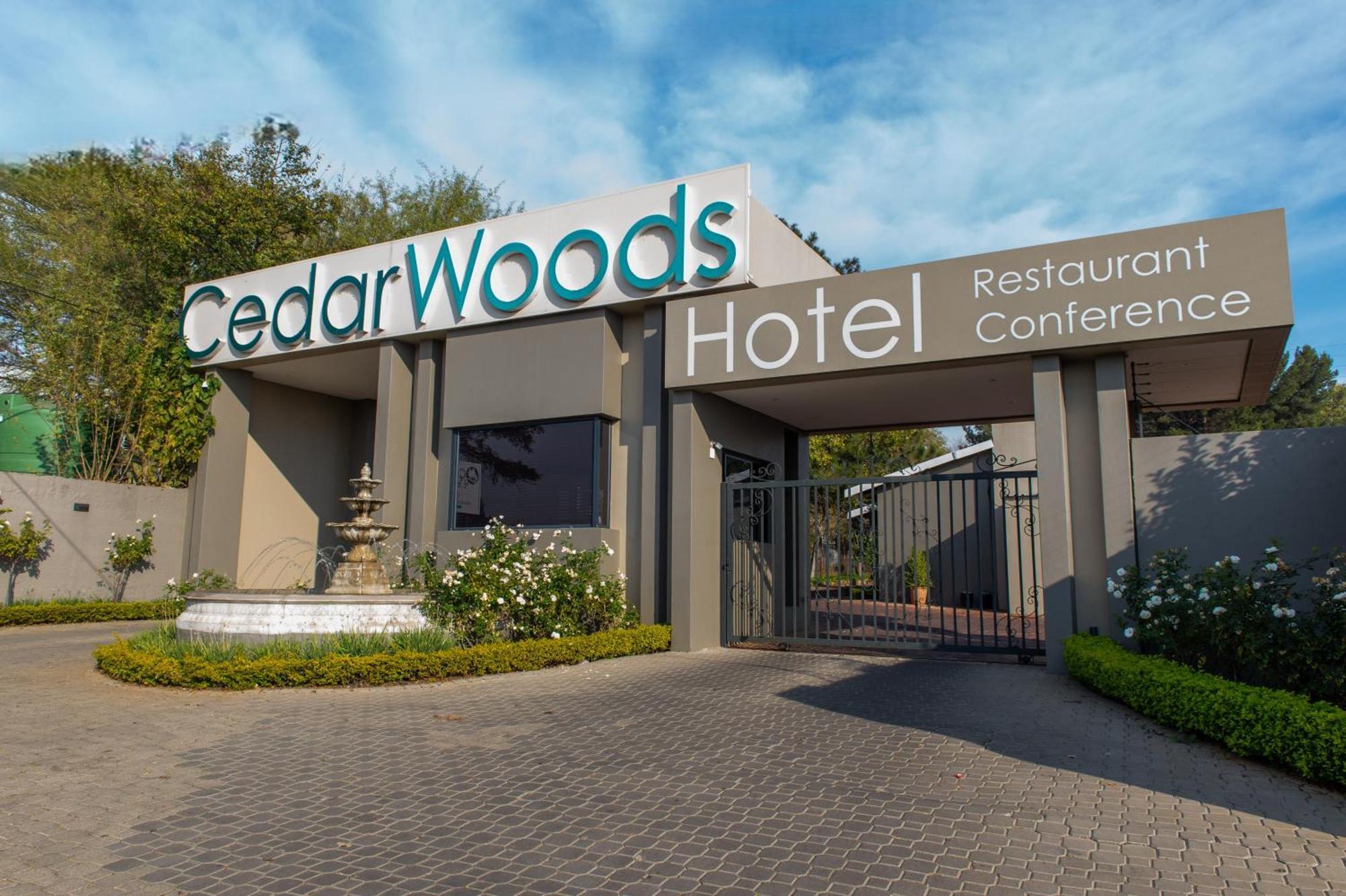 Hotel Cedarwoods Of