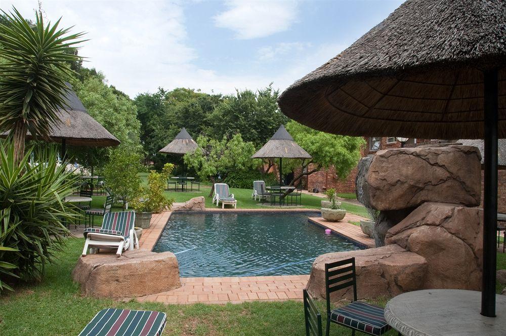 Cedarwoods Of Hotel