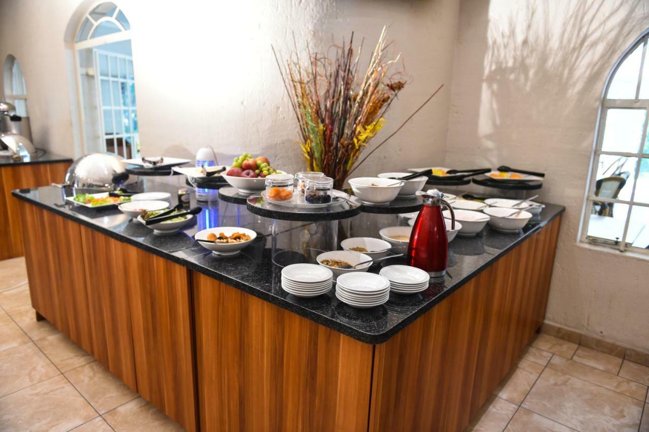 Hotel Cedarwoods Of Sandton